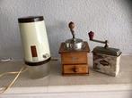 Koffiemolen (3) - hout, plastic, metaal, Antiek en Kunst, Antiek | Keukenbenodigdheden