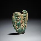 Mixteken, Mexico Jade Masker-vormige hanger. 800 - 1200, Verzamelen