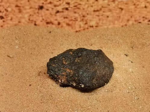 Rafsa 005 Achondrite meteoriet - 9.7 g, Verzamelen, Mineralen en Fossielen