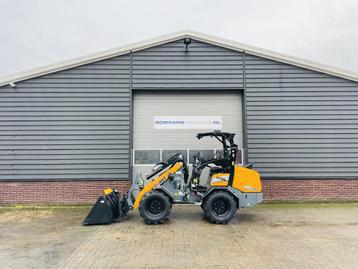 Giant G2700 HD + minishovel / kniklader NIEUW jubileum editi beschikbaar voor biedingen