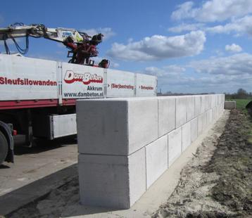Betonblokken! o.a.  Megablokken, Multiblokken en H-Blokken beschikbaar voor biedingen