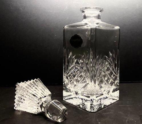 Cristal Etzel - Karaf - taillée palmettes croisées - Kristal, Antiek en Kunst, Antiek | Meubels | Tafels