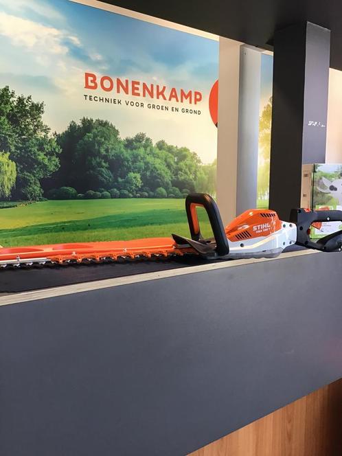 STIHL HSA130T 60CM accuheggenschaar (showroommodel ), Tuin en Terras, Heggenscharen, Gebruikt, Accu, Ophalen