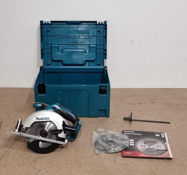 Een Makita cirkelzaag, Doe-het-zelf en Verbouw, Overige Doe-het-zelf en Verbouw