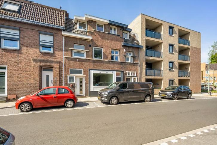 Appartement te huur in Kerkrade - 105 m² - 4 kamer(s) - 4, Huizen en Kamers, Huizen te huur, Limburg, Appartement