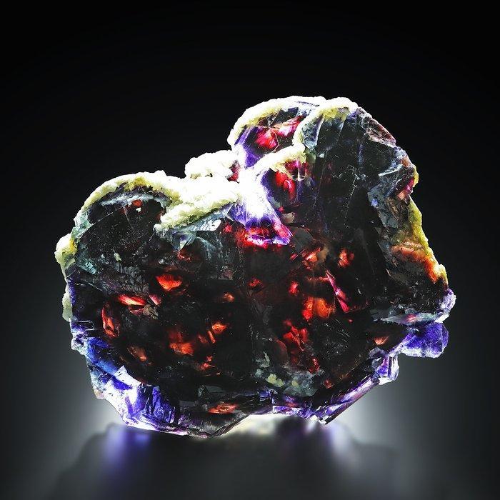 370g Uitstekende rode roze fluoriet en calciet uit Yindu,, Verzamelen, Mineralen en Fossielen