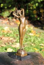 sculptuur, jongedame - brons 42 cm - 42 cm - Brons