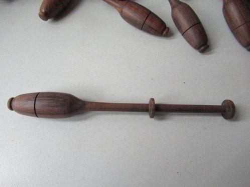 Snijwerk, 50 Houten kantklossen - 16 cm - Hout, Antiek en Kunst, Curiosa en Brocante