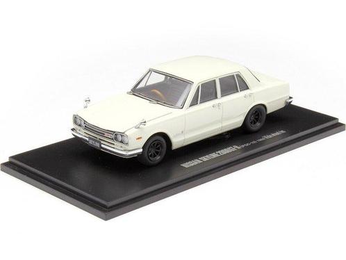 Kyosho 1:43 - Model sedan - Nissan Skyline 2000GT-R 4 Doors, Hobby en Vrije tijd, Modelauto's | 1:5 tot 1:12