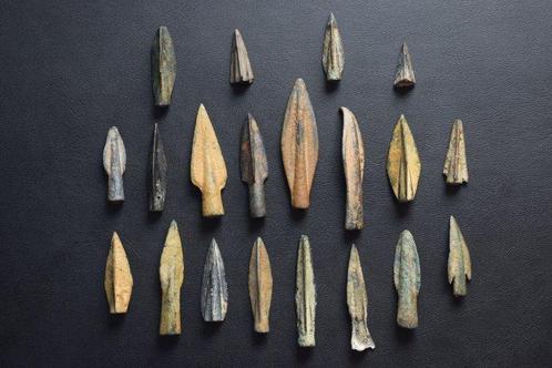 Oud-Romeins, Keizerrijk Brons Oude Romeinse legerpijlpunt, Antiek en Kunst, Antiek | Overige Antiek