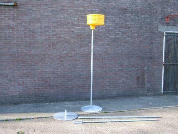 Korfbalpaal verzinkt ijzer verstelbaar + korf op straat beschikbaar voor biedingen