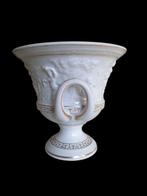Capodimonte - Vaas - Porselein - Bassi reliëf van Bacchantes