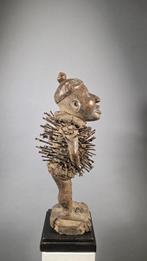 fetisch van hout en koperen nagels - Kongo Nkisi - DR Congo, Antiek en Kunst