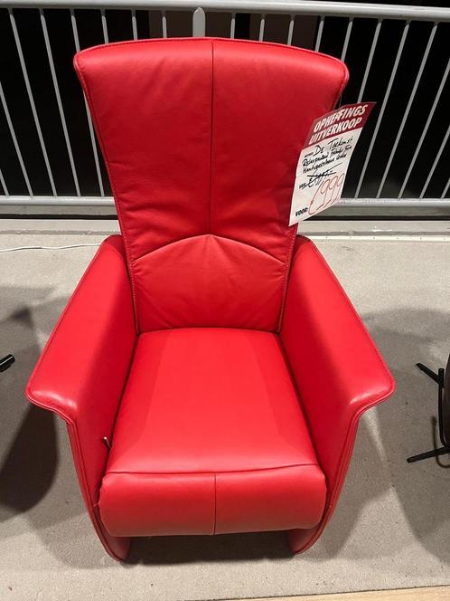 Relaxfauteuil de Toekomst leer rood - 30% Extra korting, Huis en Inrichting, Fauteuils, 75 tot 100 cm, 75 tot 100 cm, Nieuw, Leer