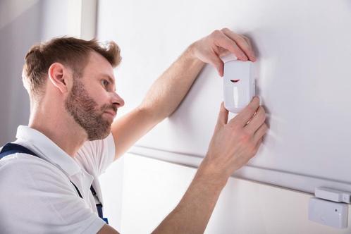 Alarmsysteem Offertes: 6 Gratis Offertes in 2 Minuten, Diensten en Vakmensen, Alarminstallateurs en Beveiliging, Installatie alarmsystemen
