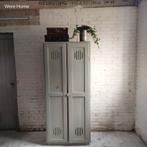 Vintage kast antieke werkbank oude tafel stoel emaille etc
