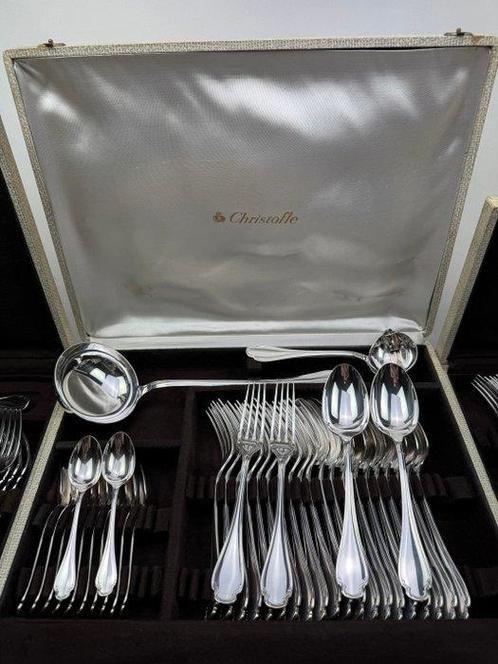 Christofle - Bestekset voor 12 personen (165) - Pompadour -, Antiek en Kunst, Antiek | Meubels | Tafels