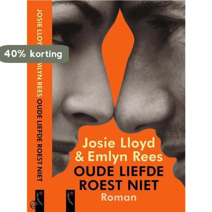 Oude liefde roest niet 9789063050764 John Lloyd, Boeken, Romans, Gelezen, Verzenden