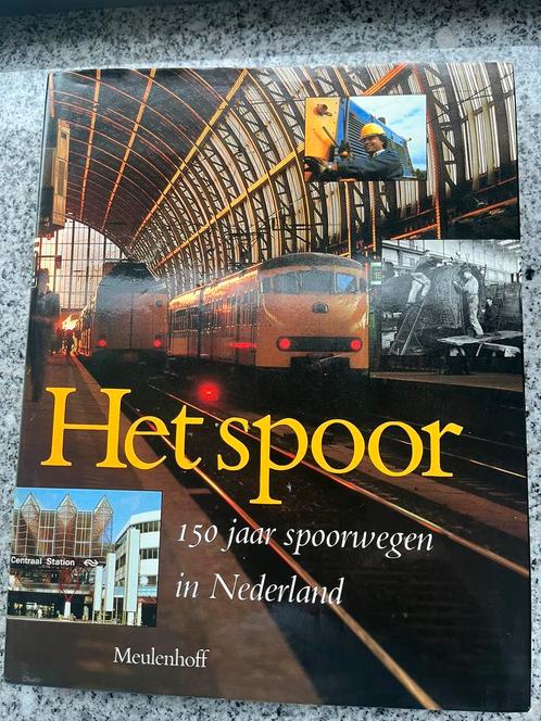 Het spoor – 150 jaar spoorwegen in Nederland, Boeken, Vervoer en Transport, Trein, Gelezen, Verzenden