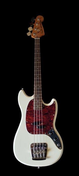Squier - - 4-snarige elektrische basgitaar - Indonesië, Muziek en Instrumenten, Snaarinstrumenten | Gitaren | Akoestisch