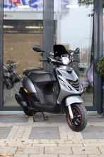 Piaggio Zip IGET E5 45km/h agaat grijs custom, Maximaal 45 km/u, Zip, Ophalen of Verzenden, Zo goed als nieuw