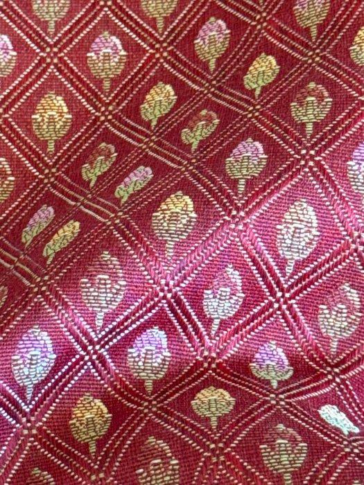 san leucio - Exclusieve damast zijde rood met ruiten en, Antiek en Kunst, Antiek | Kleden en Textiel