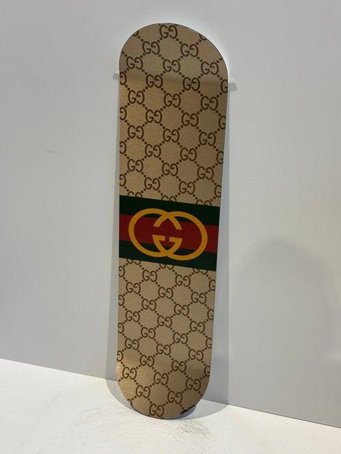 Rob VanMore - Skating by Gucci, Antiek en Kunst, Kunst | Schilderijen | Modern