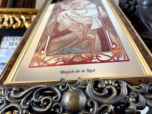 Alphonse Mucha (after) - Wandspiegel- Rust van de Nacht, Antiek en Kunst, Curiosa en Brocante