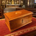 Liefdadigheidsbox - Hout