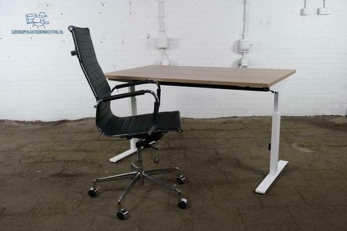 Thuiswerkplek | Wit T-poot frame | Robson eiken blad | Vitra, Zakelijke goederen, Kantoor en Winkelinrichting | Kantoormeubilair en Inrichting