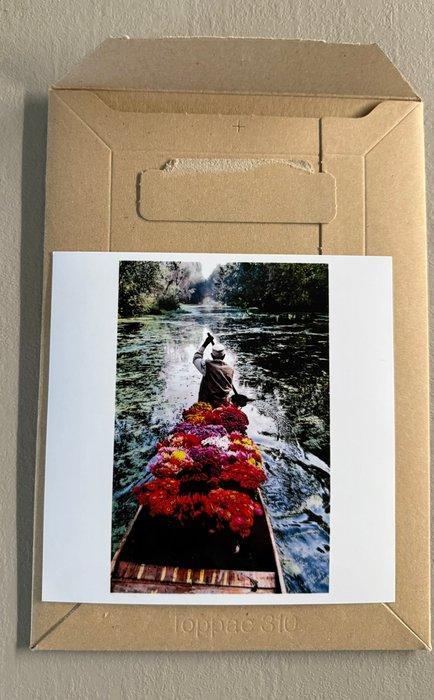 Steve McCurry - Steve McCurry (1950) - Flower seller. Dal, Antiek en Kunst, Kunst | Schilderijen | Modern