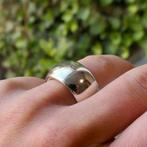 Brede zilveren gebolde ring (zilveren ring, keltische ring), Sieraden, Tassen en Uiterlijk, Ringen, Gebruikt, Overige kleuren