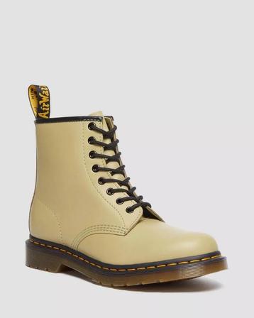 -45% Dr. Martens  Dr. Martens 1460 smooth pale  maat 39 beschikbaar voor biedingen