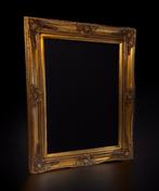 Lijst- Museale, een voluut - hout met bladgoud - Gips, Antiek en Kunst