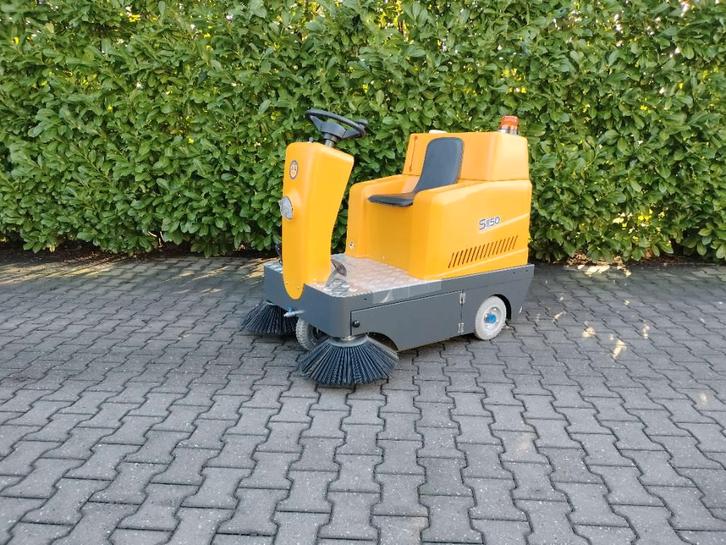 Hippo   S 1150, Zakelijke goederen, Machines en Bouw | Onderhoud en Reiniging, Ophalen