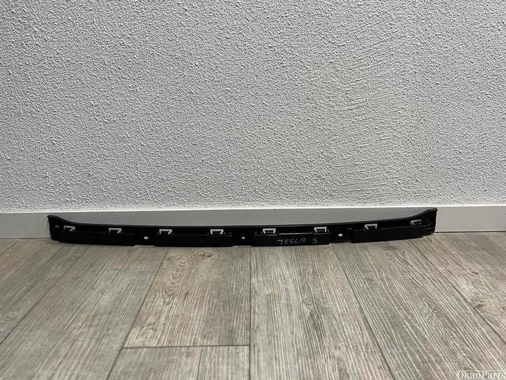 Tesla Model S Achterbumper Bumperlijst, Auto-onderdelen, Carrosserie en Plaatwerk, Gebruikt, Achter, Ophalen