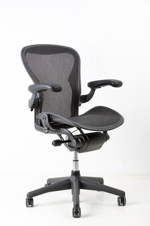 Herman Miller Aeron B refurbished Carbon bureaustoel, Zakelijke goederen, Kantoor en Winkelinrichting | Kantoormeubilair en Inrichting