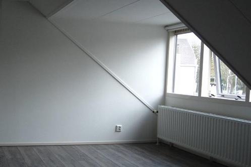 Studio Beukenlaan in Ede, Huizen en Kamers, Kamers te huur, 20 tot 35 m², Overige regio's