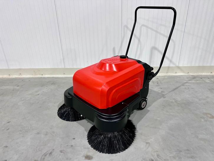 Veegmachine | achterloper | elektrisch vegen | waternevel, Zakelijke goederen, Machines en Bouw | Onderhoud en Reiniging, Verzenden