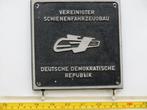 EisenbahnSchild Vereinigter Schienenfahrzeugbau Deutsche..., Overige typen, Gebruikt, Ophalen of Verzenden