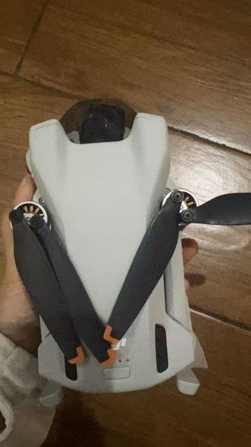 DJI Mini 3 Drone-camera beschikbaar voor biedingen