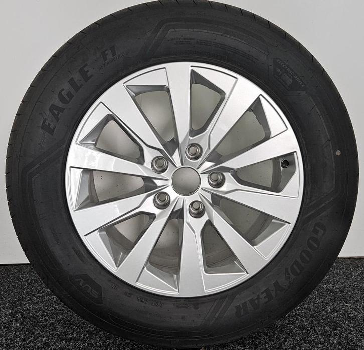 Zomerset | 18 inch 10-Spaak Aero | Breedset | Q6 E-tron, Auto-onderdelen, Banden en Velgen, 18 inch, Zomerbanden, Personenwagen