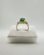Ring - 18 karaat Geel goud, Witgoud - 2.35ct. tw. Smaragd -, Nieuw