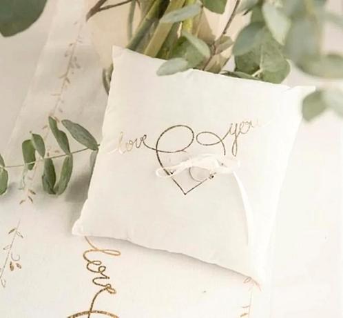 Just Married ringkussen Love You wit met goud, Kleding | Dames, Trouwkleding en Trouwaccessoires, Wit, Nieuw, Accessoires, Verzenden