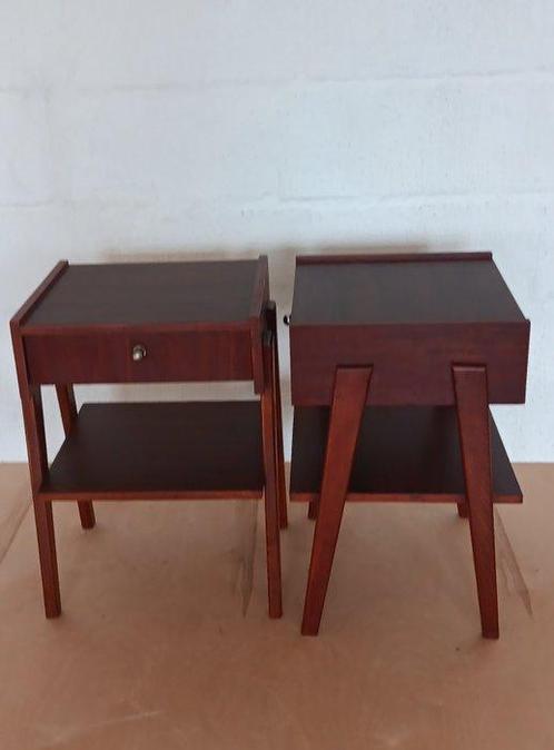 Nachtkastje (2) - Beuken, Wortelnotenhout, Antiek en Kunst, Kunst | Designobjecten