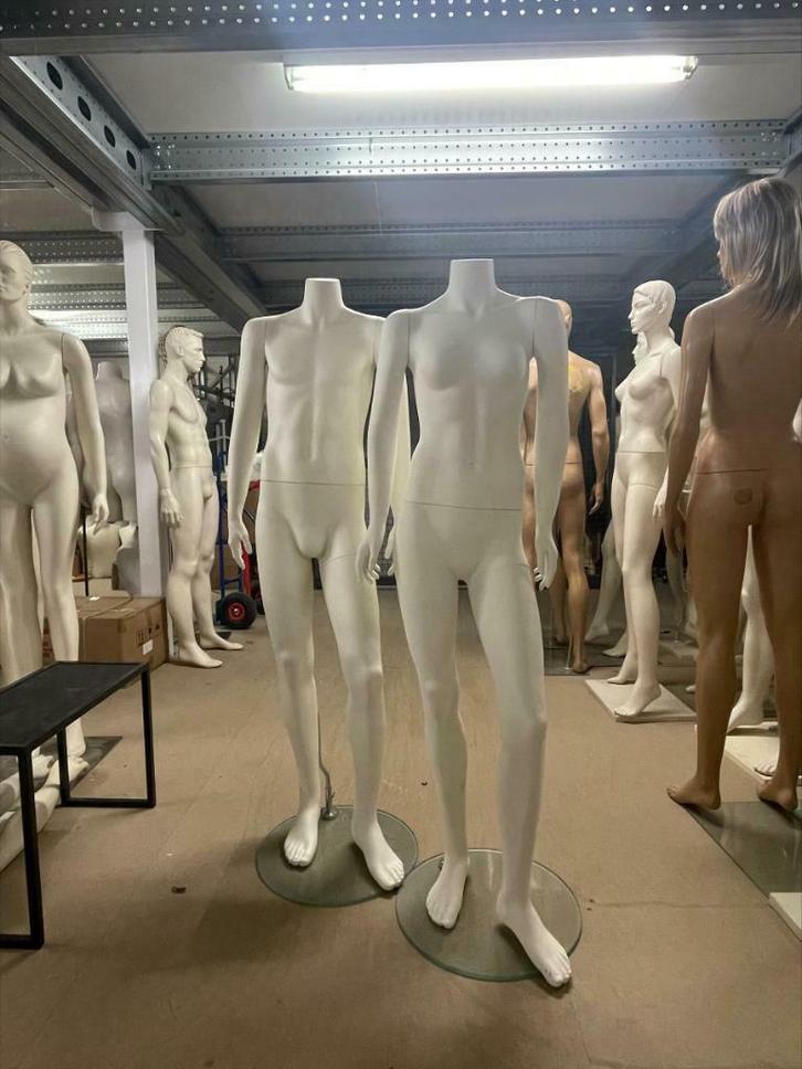 hoofdloze  kinder pop meisje - jongen maat 164 - €50,00, Zakelijke goederen, Kantoor en Winkelinrichting | Winkel en Inventaris