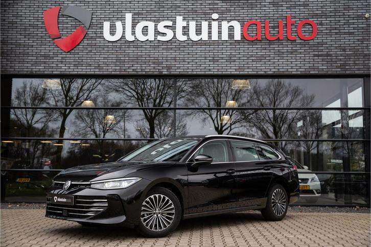 Zakelijke Lease |  Volkswagen Passat Variant 1.5 eTSI Elegan, Auto's, Volkswagen, Onderhoudsboekje, Lease, Zwart, Automaat, Stationwagon