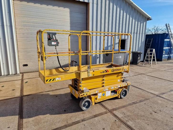 Haulotte Optimum  8 elektrische schaarlift schaarhoogwerker, Zakelijke goederen, Machines en Bouw | Liften, Steigers en Ladders