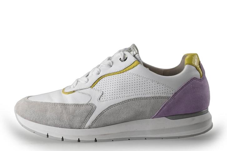 Gabor Sneakers in maat 40½ Wit | 10% korting, Kleding | Dames, Schoenen, Wit, Zo goed als nieuw, Sneakers of Gympen, Verzenden