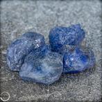 Veel natuurlijke diepblauwe tanzanietkristallen, 147,95 ct-